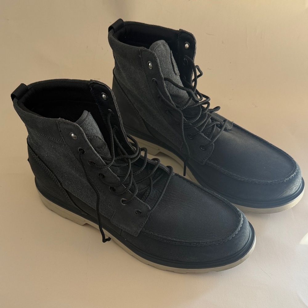 Sorel Men's Gray Boots